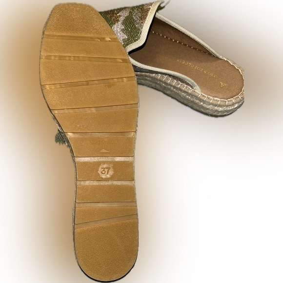 Anthropologie Glittered Camo Espadrilles Size 6.5 - Picture 5 of 8